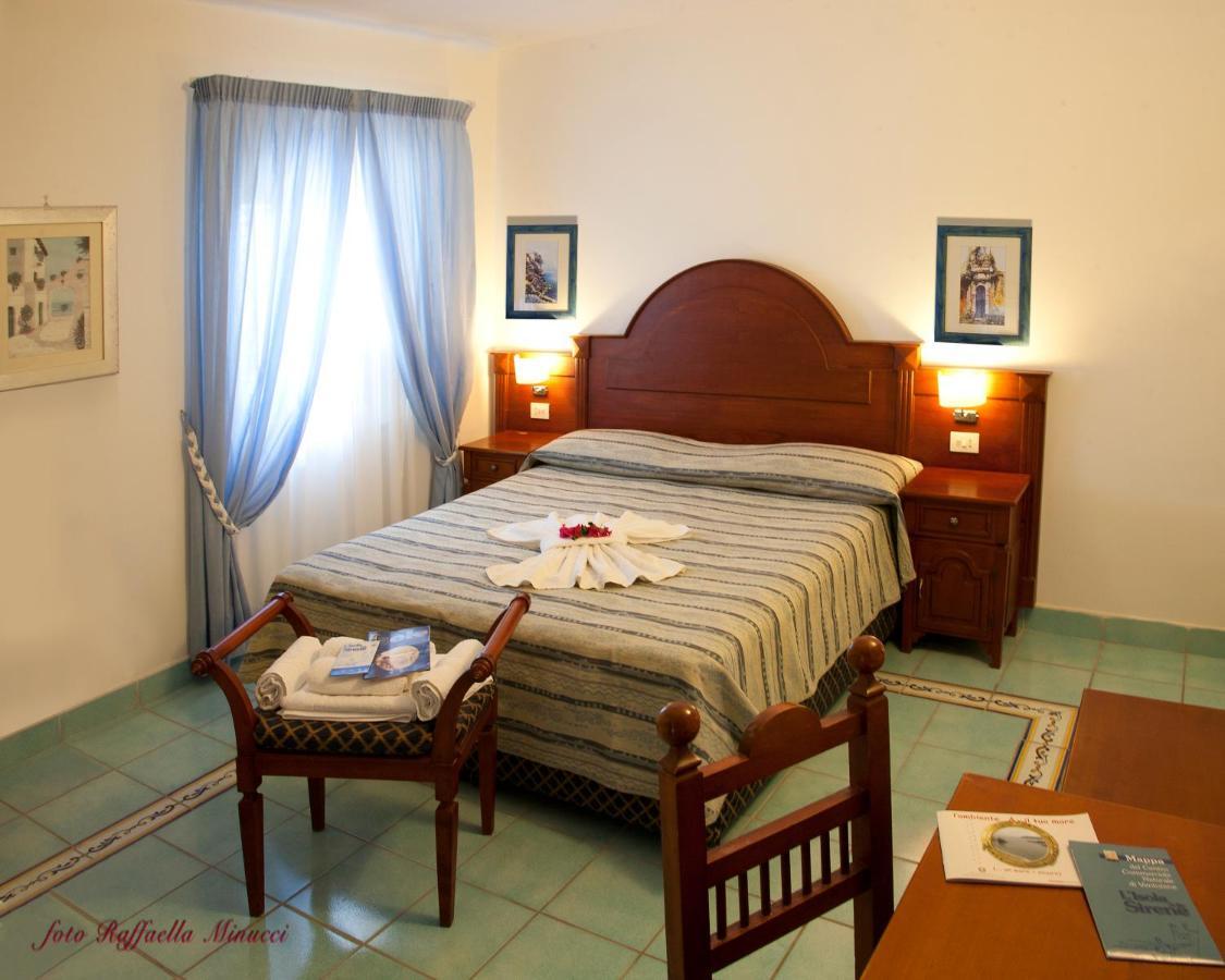 Hotel Isolabella Ventotene Kültér fotó
