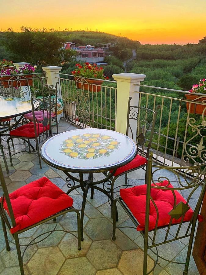 Hotel Isolabella Ventotene Kültér fotó