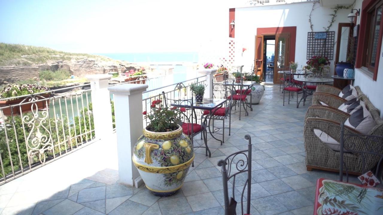 Hotel Isolabella Ventotene Kültér fotó