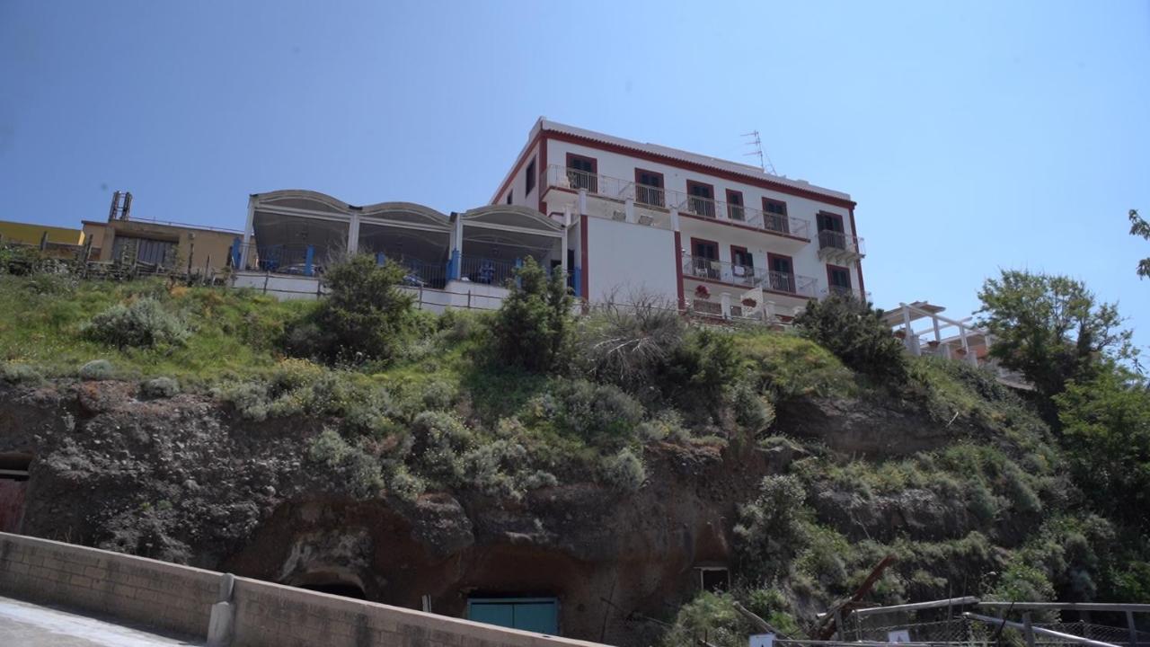 Hotel Isolabella Ventotene Kültér fotó